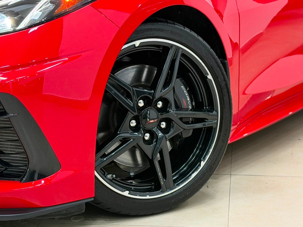 Chevrolet Corvette Stingray C8 — foto 7